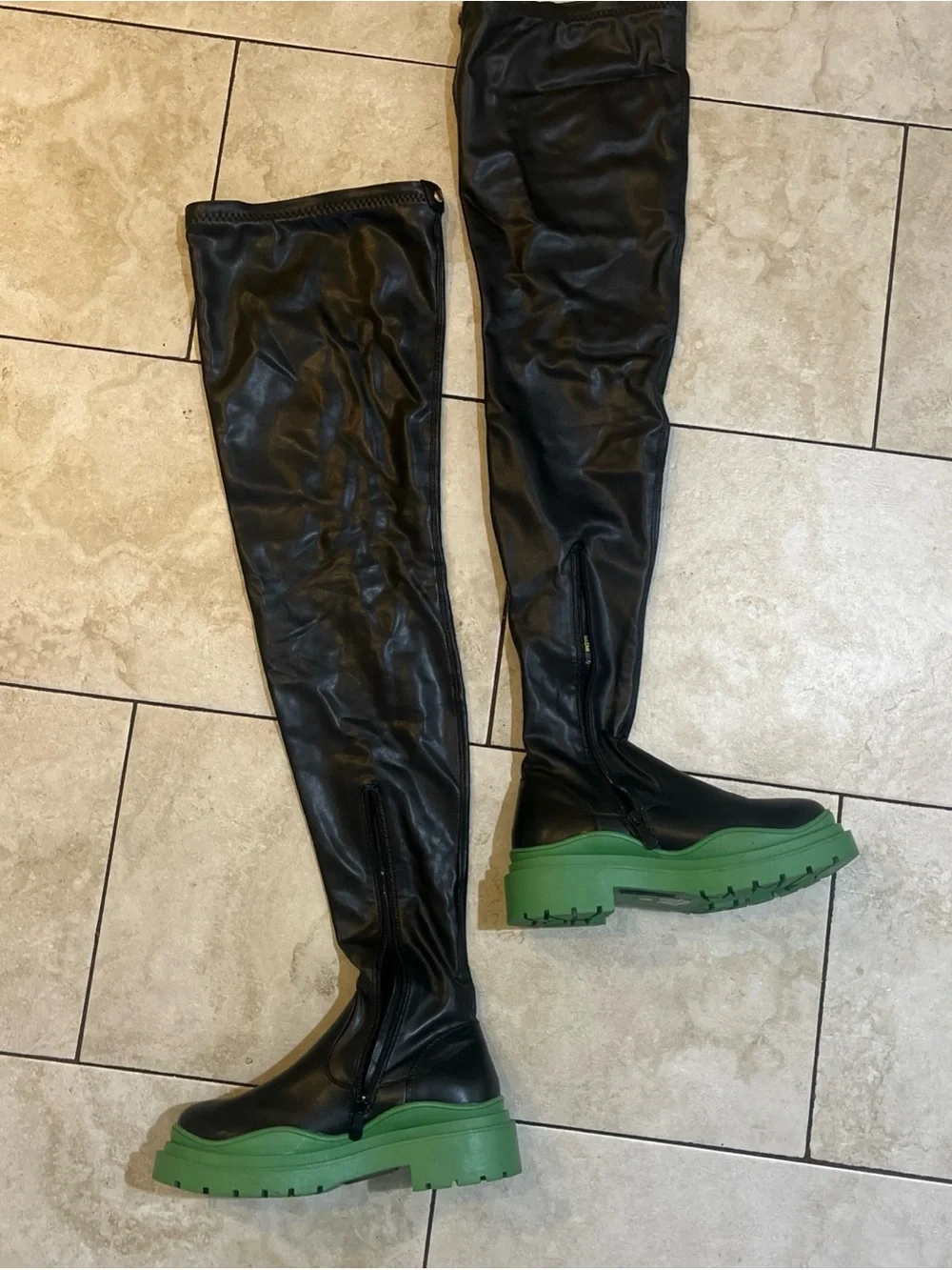 Azalea Wang Naomi Black Over-the-Knee Boots with Green Lug Sole size 9